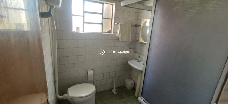 Casa com 3 quartos, 2 banheiros e 406m² à venda no bairro Fragata, Pelotas