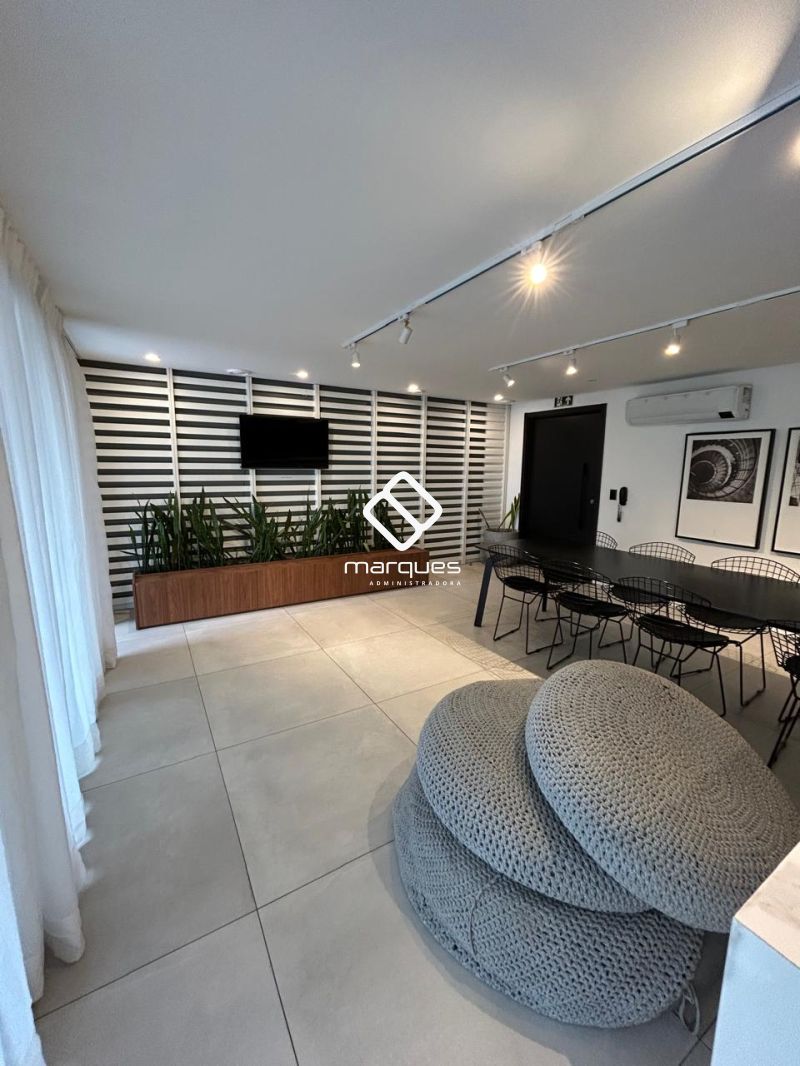 Flat com 1 quarto, 1 banheiro e 35m² para alugar no bairro Centro, Pelotas