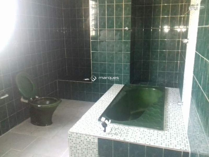 Casa com 2 quartos, 1 banheiro e 170m² à venda no bairro Laranjal, Pelotas