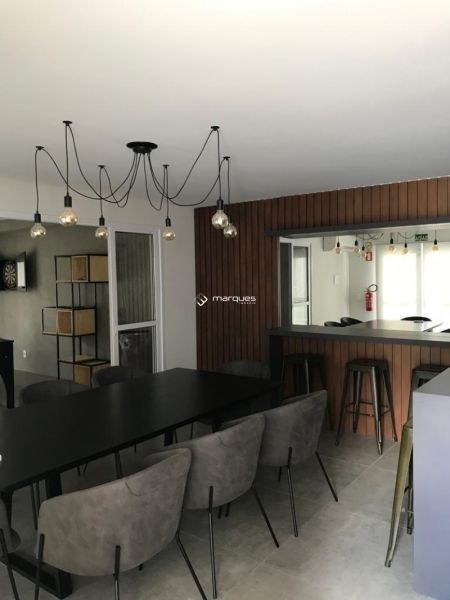 Apartamento com 1 quarto, 1 banheiro e 29m² à venda no bairro Três Vendas, Pelotas