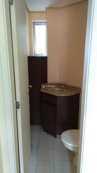 Sala com 1 banheiro e 63m² à venda no bairro Centro, Pelotas