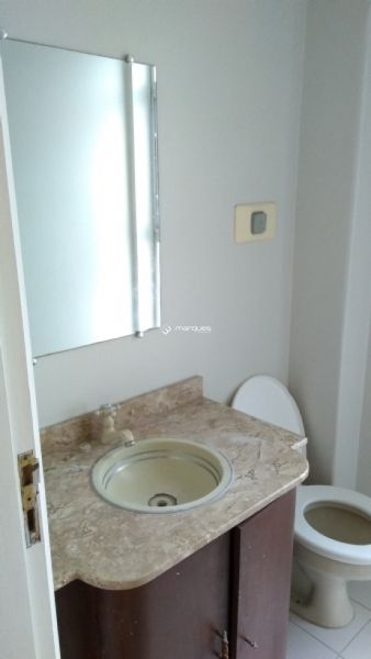 Sala com 1 banheiro e 63m² à venda no bairro Centro, Pelotas