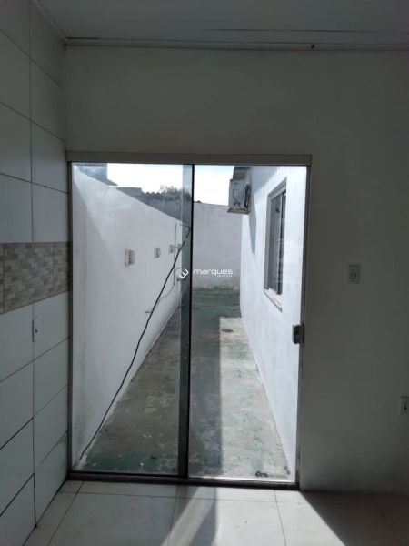 Casa com 1 quarto, 1 banheiro e 70m² à venda no bairro Laranjal, Pelotas