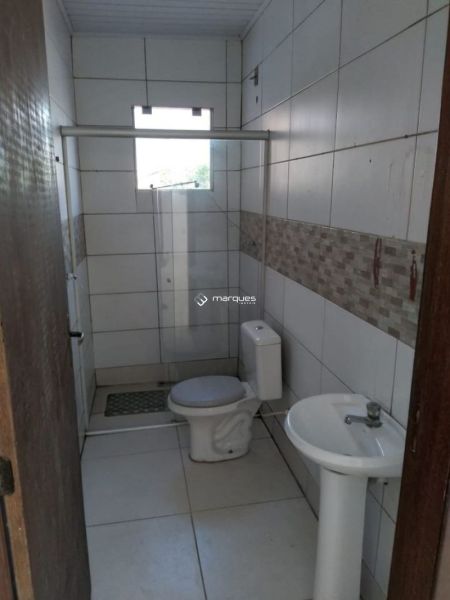 Casa com 1 quarto, 1 banheiro e 70m² à venda no bairro Laranjal, Pelotas