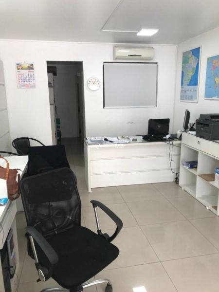 Sala com 1 banheiro e 58m² à venda no bairro Centro, Pelotas