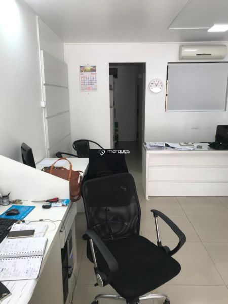 Sala com 1 banheiro e 58m² à venda no bairro Centro, Pelotas