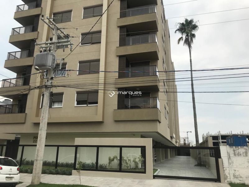 Apartamento com 3 quartos, 1 banheiro e 100m² à venda no bairro Centro, Pelotas