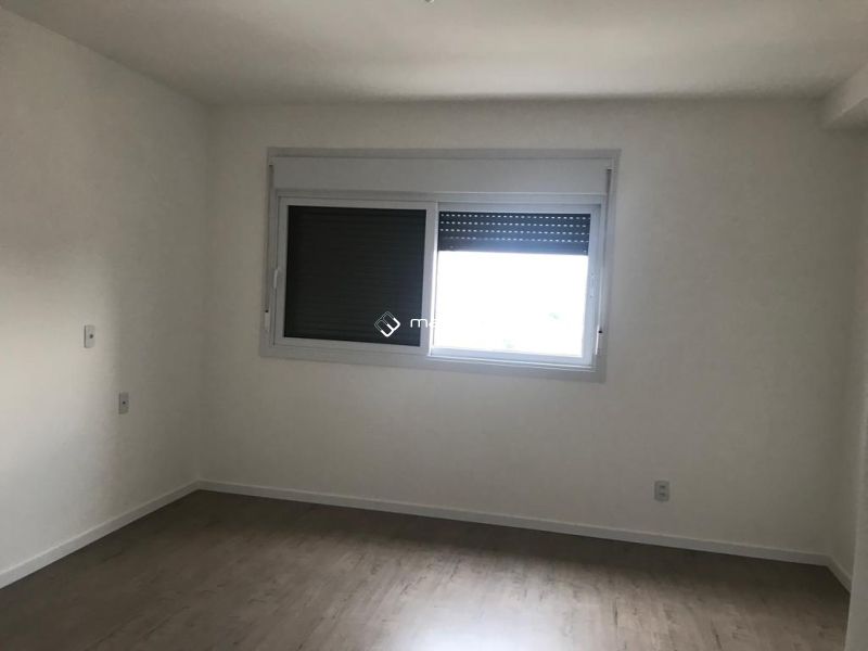 Apartamento com 3 quartos, 1 banheiro e 100m² à venda no bairro Centro, Pelotas