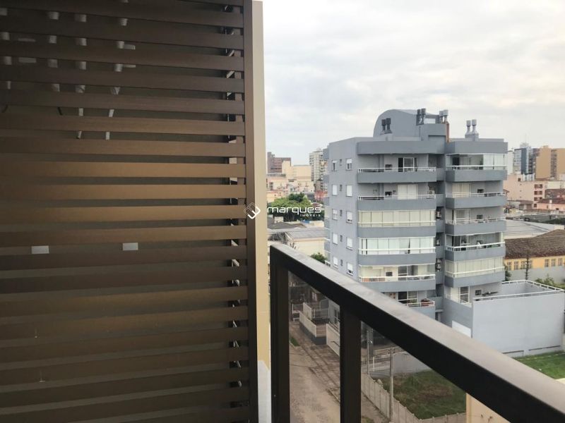 Apartamento com 3 quartos, 1 banheiro e 100m² à venda no bairro Centro, Pelotas