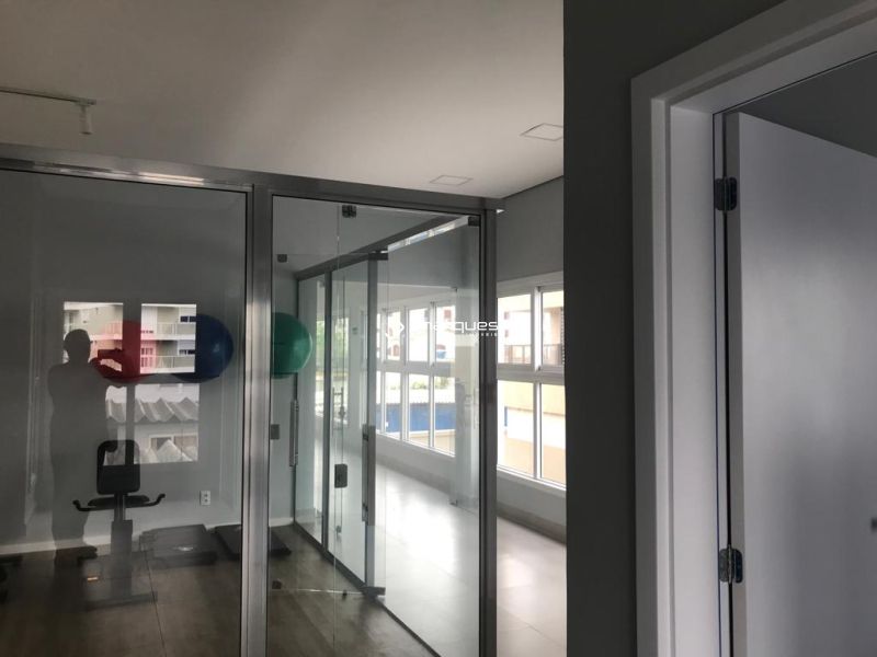 Apartamento com 3 quartos, 1 banheiro e 100m² à venda no bairro Centro, Pelotas