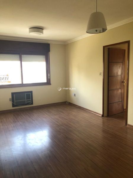Apartamento com 3 quartos, 2 banheiros e 98m² à venda no bairro Centro, Pelotas