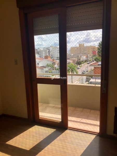 Apartamento com 3 quartos, 2 banheiros e 98m² à venda no bairro Centro, Pelotas