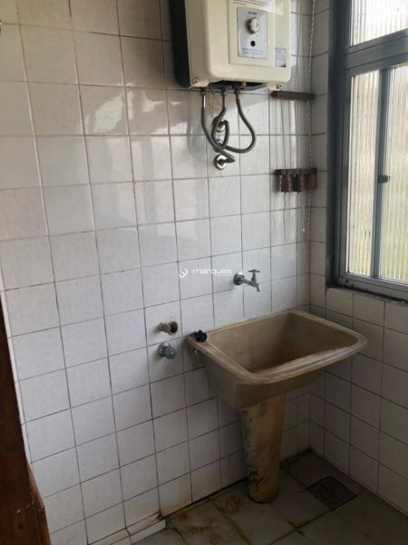 Apartamento com 3 quartos, 2 banheiros e 98m² à venda no bairro Centro, Pelotas
