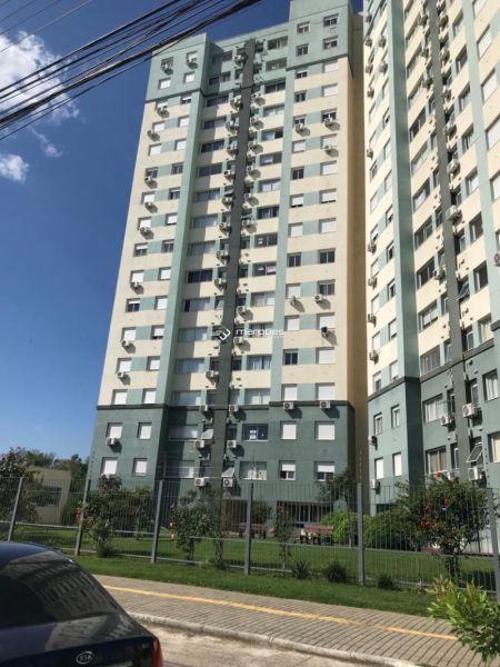 Apartamento com 2 quartos e 1 banheiro à venda no bairro Três Vendas, Pelotas