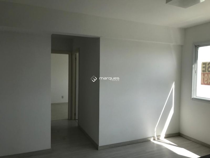 Apartamento com 2 quartos e 1 banheiro à venda no bairro Três Vendas, Pelotas