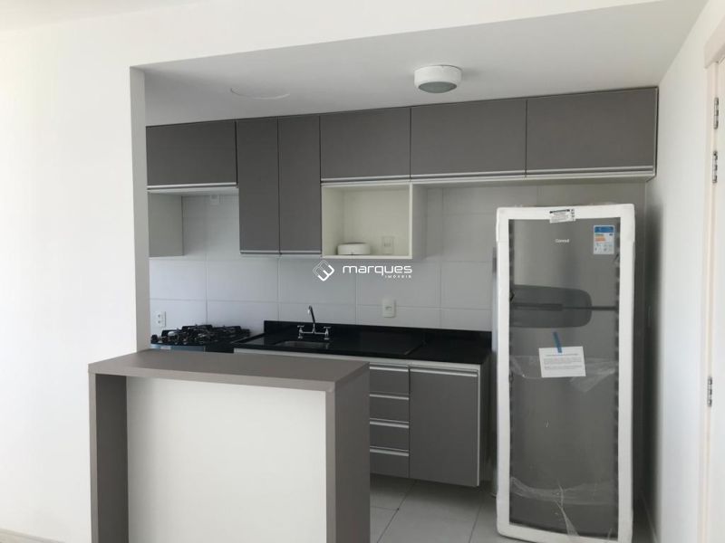 Apartamento com 2 quartos e 1 banheiro à venda no bairro Três Vendas, Pelotas