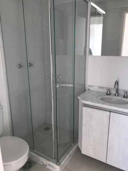 Apartamento com 2 quartos e 1 banheiro à venda no bairro Três Vendas, Pelotas