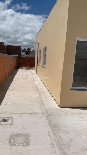 Casa com 3 quartos, 1 banheiro e 55m² à venda no bairro Três Vendas, Pelotas