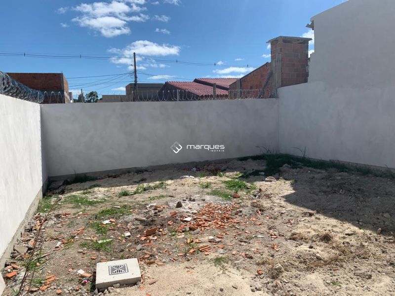 Casa com 3 quartos, 1 banheiro e 55m² à venda no bairro Três Vendas, Pelotas