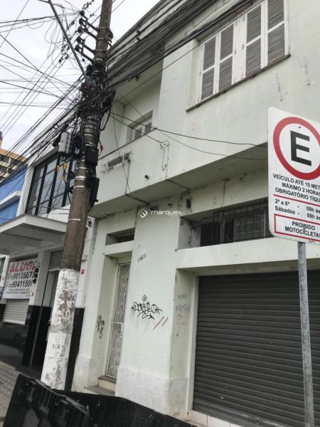 Sobrado com 7 quartos, 2 banheiros e 341m² à venda no bairro Centro, Pelotas