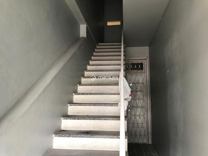 Sobrado com 7 quartos, 2 banheiros e 341m² à venda no bairro Centro, Pelotas
