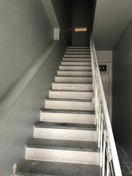 Sobrado com 7 quartos, 2 banheiros e 341m² à venda no bairro Centro, Pelotas