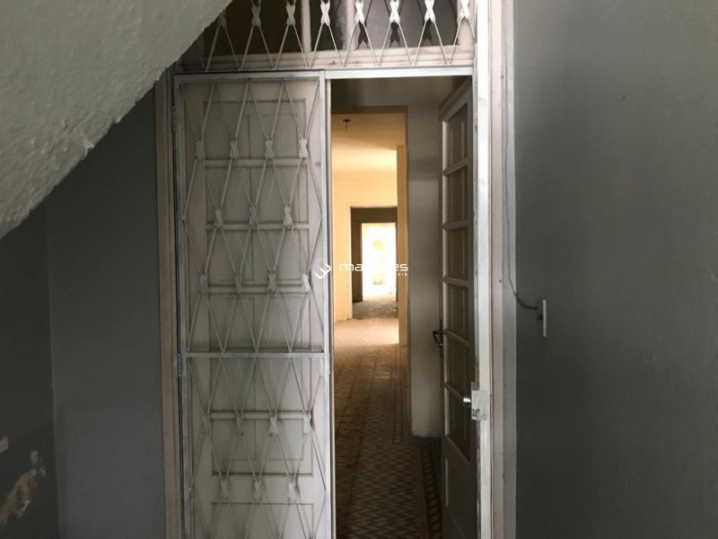 Sobrado com 7 quartos, 2 banheiros e 341m² à venda no bairro Centro, Pelotas