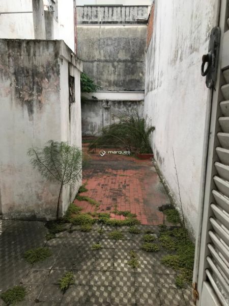 Sobrado com 7 quartos, 2 banheiros e 341m² à venda no bairro Centro, Pelotas