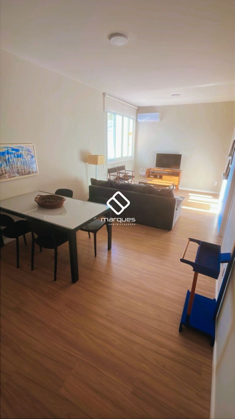 Apartamento com 2 quartos, 2 banheiros e 153m² para alugar no bairro Centro, Pelotas