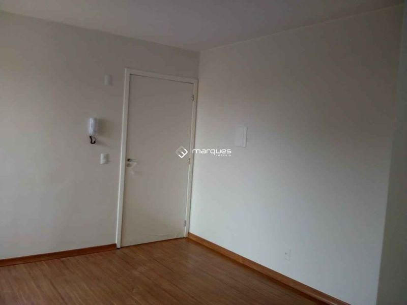 Apartamento com 2 quartos, 1 banheiro e 48m² à venda no bairro Simões Lopes, Pelotas