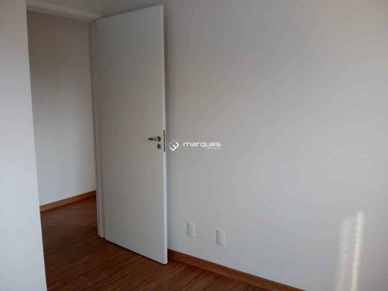 Apartamento com 2 quartos, 1 banheiro e 48m² à venda no bairro Simões Lopes, Pelotas