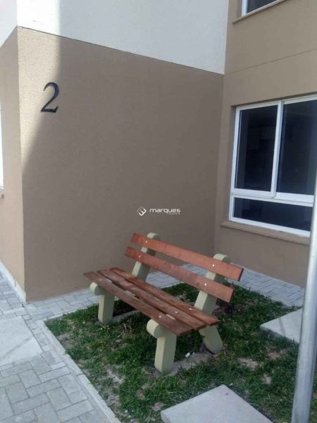 Apartamento com 2 quartos, 1 banheiro e 48m² à venda no bairro Simões Lopes, Pelotas