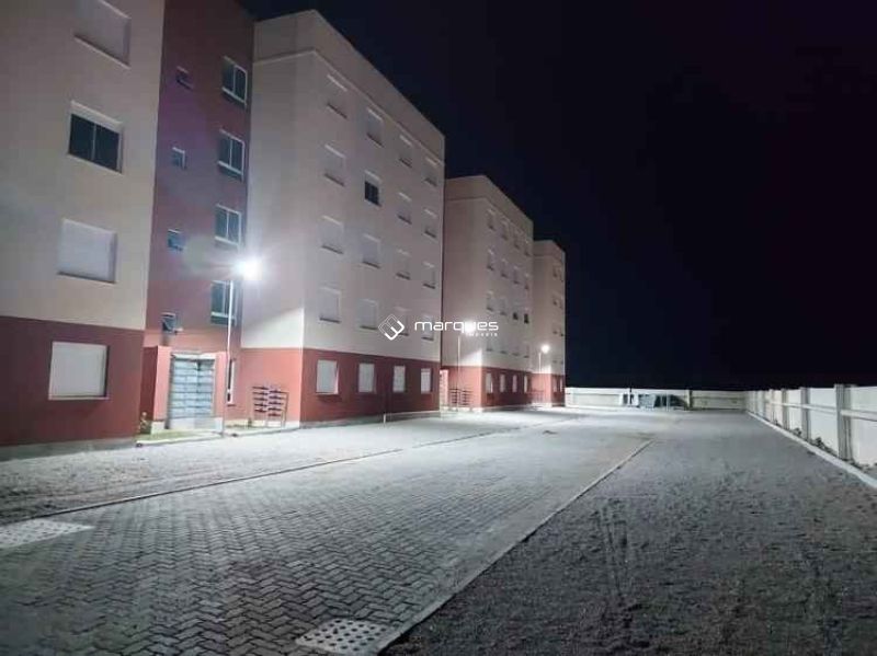 Apartamento com 2 quartos, 1 banheiro e 48m² à venda no bairro Simões Lopes, Pelotas