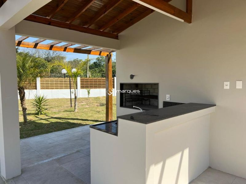 Casa com 3 quartos, 1 banheiro e 133m² à venda no bairro Areal, Pelotas