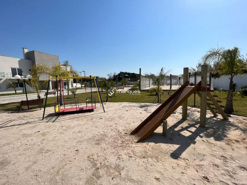 Casa com 3 quartos, 1 banheiro e 133m² à venda no bairro Areal, Pelotas
