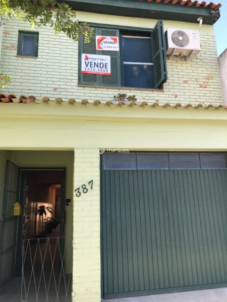 Casa com 2 quartos, 3 banheiros e 227m² à venda no bairro Fragata, Pelotas