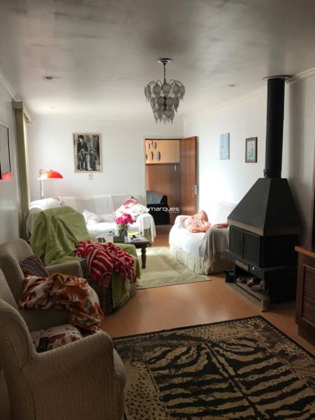 Casa com 2 quartos, 3 banheiros e 227m² à venda no bairro Fragata, Pelotas