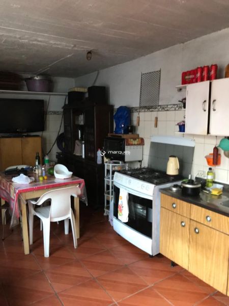 Casa com 2 quartos, 3 banheiros e 227m² à venda no bairro Fragata, Pelotas
