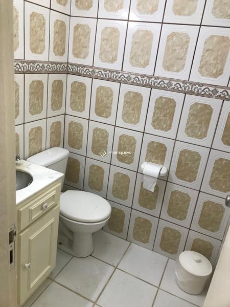 Casa com 2 quartos, 3 banheiros e 227m² à venda no bairro Fragata, Pelotas