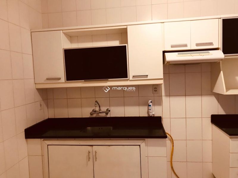 Apartamento com 3 quartos, 2 banheiros e 143m² à venda no bairro Centro, Pelotas