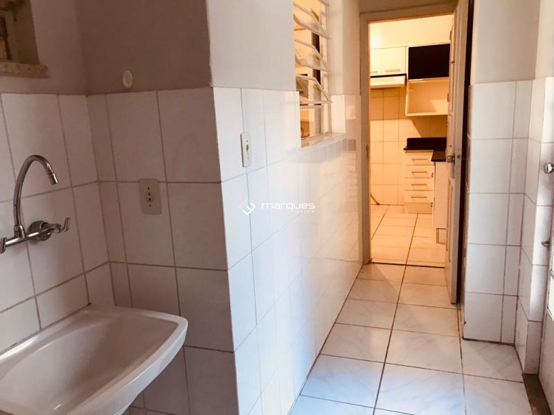 Apartamento com 3 quartos, 2 banheiros e 143m² à venda no bairro Centro, Pelotas