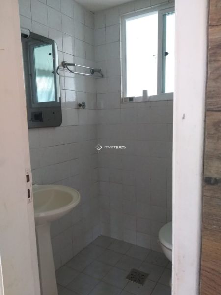 Apartamento com 2 quartos, 1 banheiro e 60m² à venda no bairro Três Vendas, Pelotas
