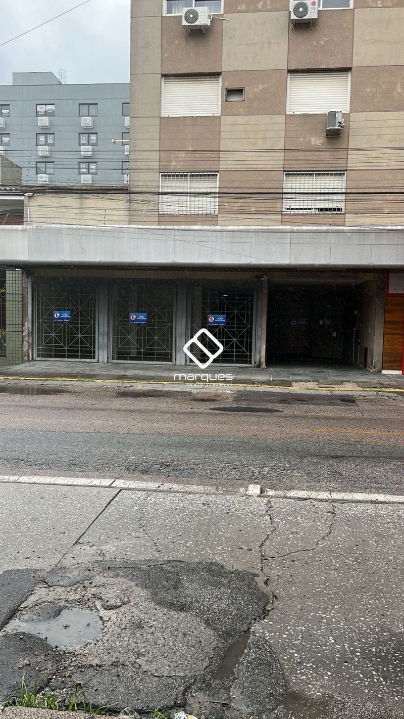 Apartamento com 1 quarto, 1 banheiro e 74m² para alugar no bairro Centro, Pelotas