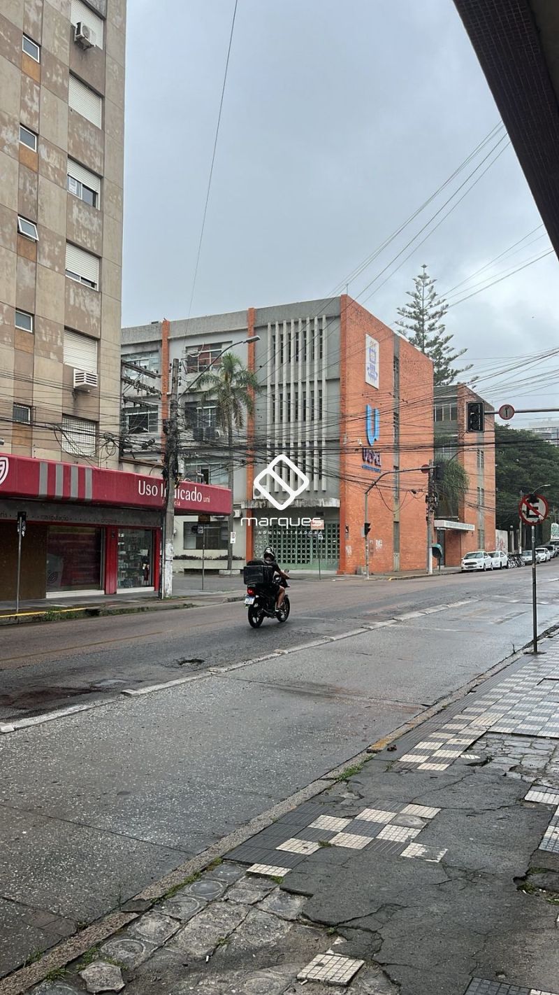 Apartamento com 1 quarto, 1 banheiro e 74m² para alugar no bairro Centro, Pelotas