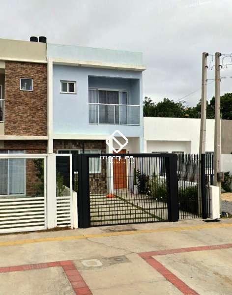 Sobrado com 3 quartos, 3 banheiros e 113m² à venda no bairro Laranjal, Pelotas