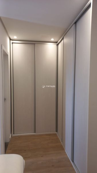 Sobrado com 3 quartos, 3 banheiros e 113m² à venda no bairro Laranjal, Pelotas