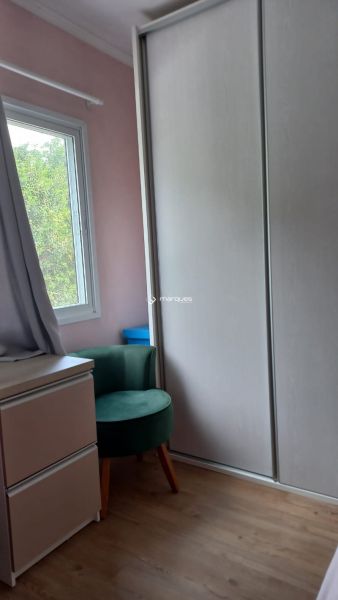 Sobrado com 3 quartos, 3 banheiros e 113m² à venda no bairro Laranjal, Pelotas