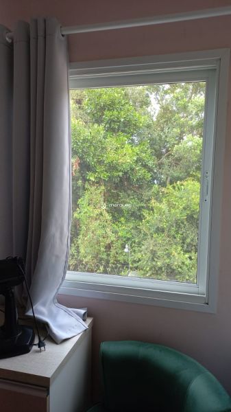 Sobrado com 3 quartos, 3 banheiros e 113m² à venda no bairro Laranjal, Pelotas