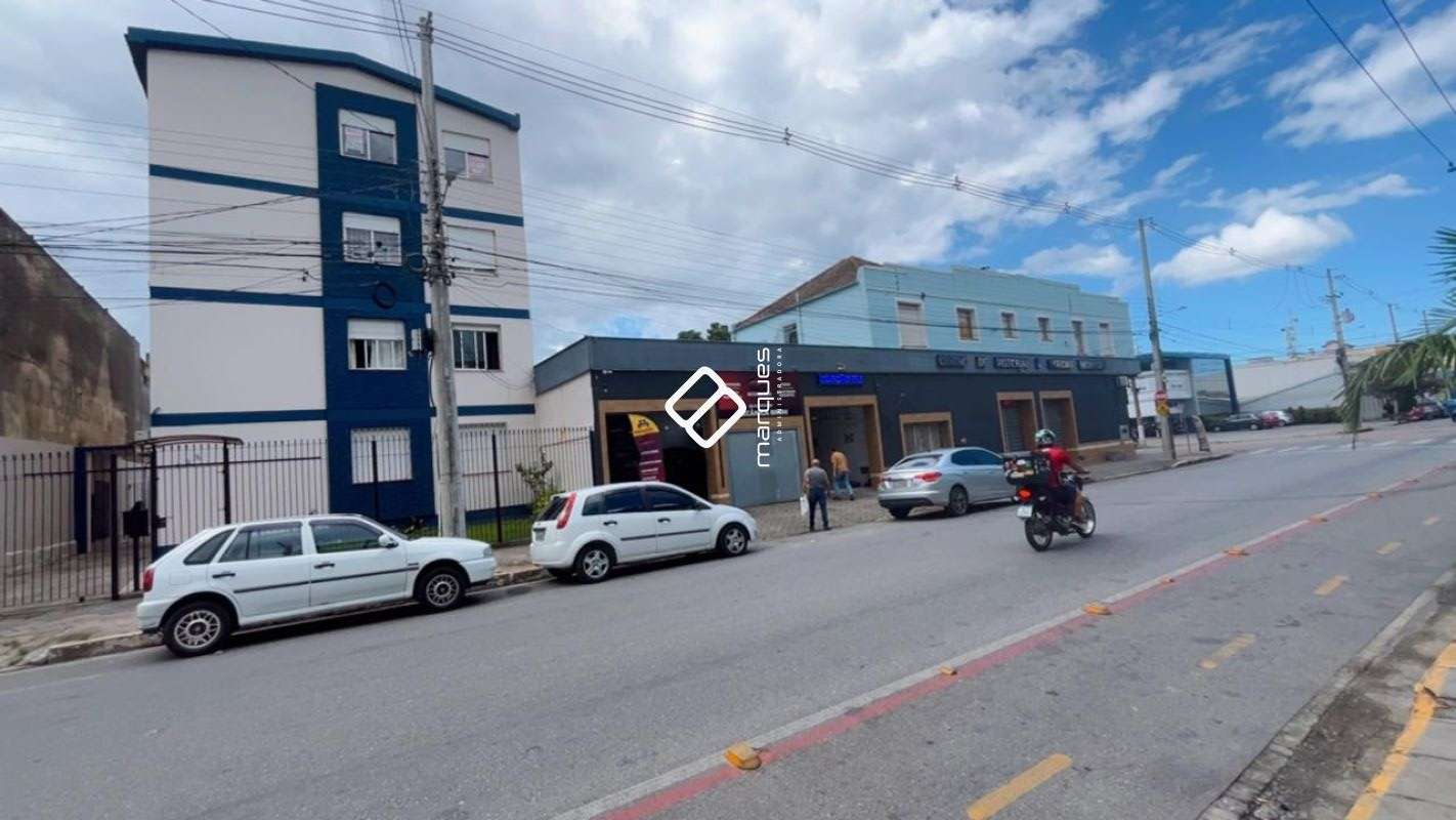 Apartamento com 2 quartos, 1 banheiro e 74m² para alugar no bairro Centro, Pelotas
