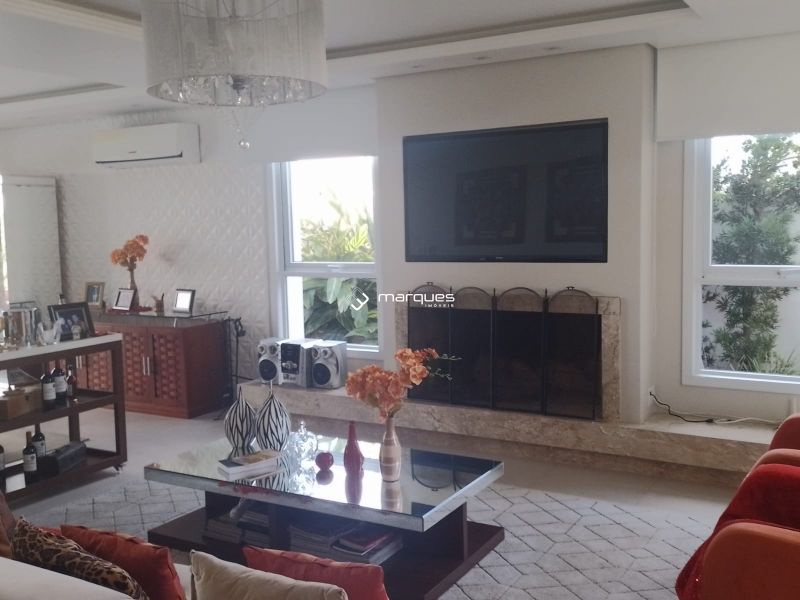 Casa com 3 quartos, 4 banheiros e 336m² à venda no bairro São Gonçalo, Pelotas
